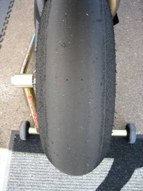 AFM6_rear_tire_4607.JPG